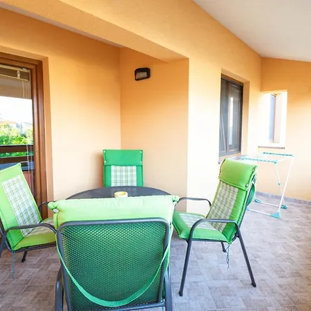 Apartamento Dujmovic With Terrace *