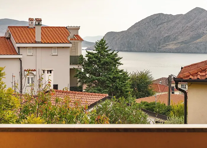 Dujmovic With Terrace Apartmán Baška