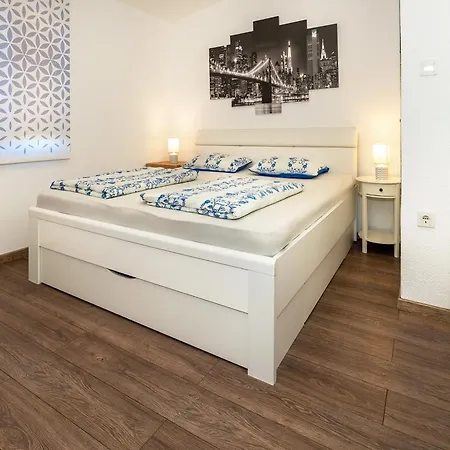 Dujmovic With Terrace Baška